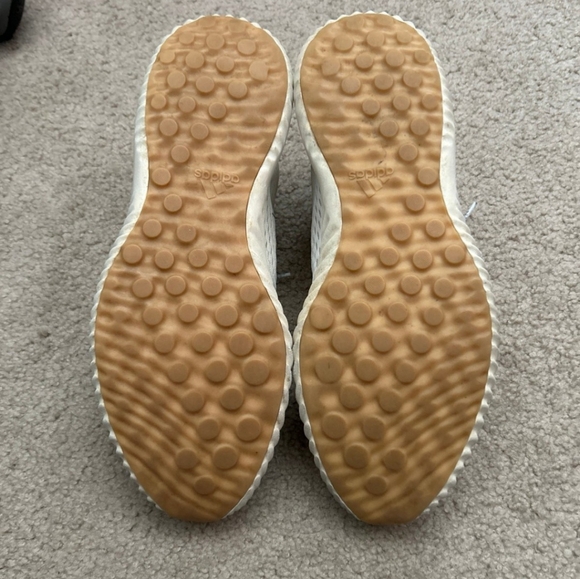 Adidas alphabounce size 10.5 - Picture 4 of 5